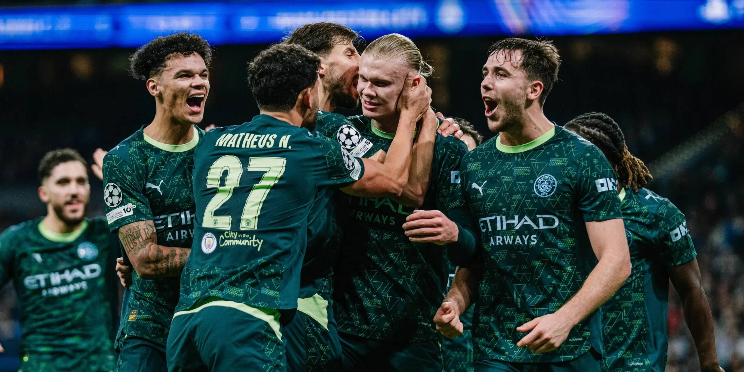 BBIN体育APP-包含亚亚图雷双响，曼城队主场大胜对手的词条